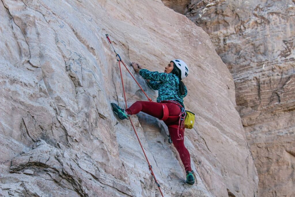 Climb Comfort FAQs: Your Ultimate Guide to Choosing & Wearing Climbing Tights for Health, Performance, and Confidence