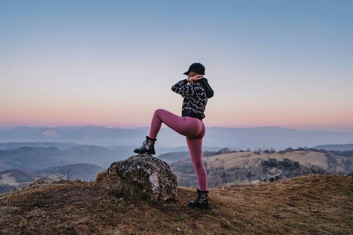 Why Your Winter Climbing Routine Needs Tights with Warm Lining (And How to Pick the Right Pair)