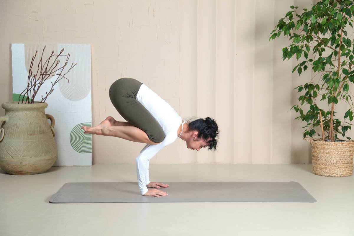 Stretching for Tight Legs: The Climber’s Guide to Looser Limbs & Better Performance
